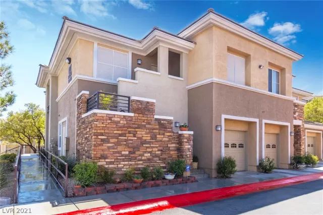 MLS: 2313910 Condo For Sale