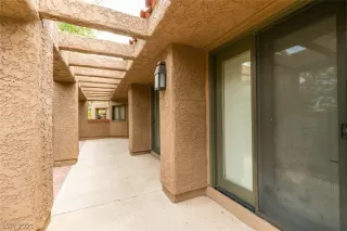 Photo #2: 2313914 Listing 