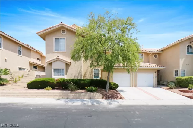 MLS: 2313968 Condo For Sale