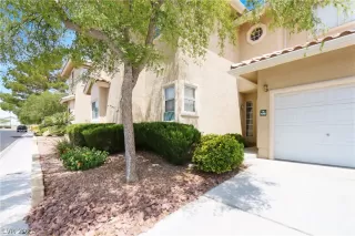 Photo #2: 2313968 Listing