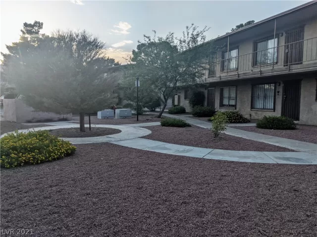 MLS: 2313973 Condo For Sale