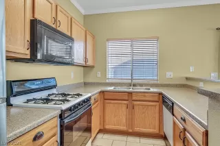 Photo #5: 2313980 Listing