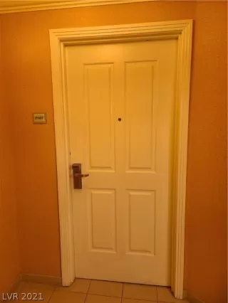 Photo #3: 2313988 Listing 