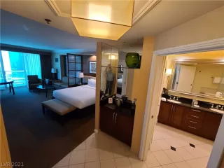 Photo #4: 2313988 Listing 