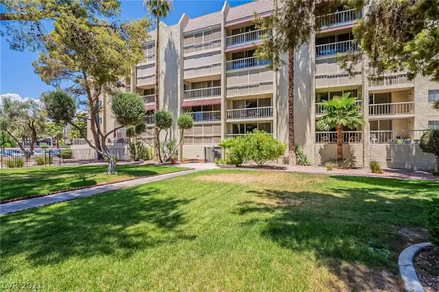 MLS: 2314003 Condo For Sale