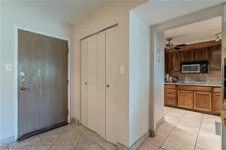 Photo #1: 2314003 Listing