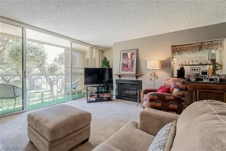 Photo #4: 2314003 Listing