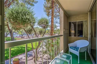 Photo #5: 2314003 Listing