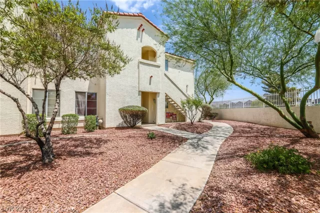 MLS: 2314008 Condo For Sale