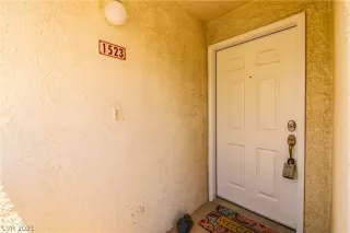 Photo #3: 2314008 Listing 