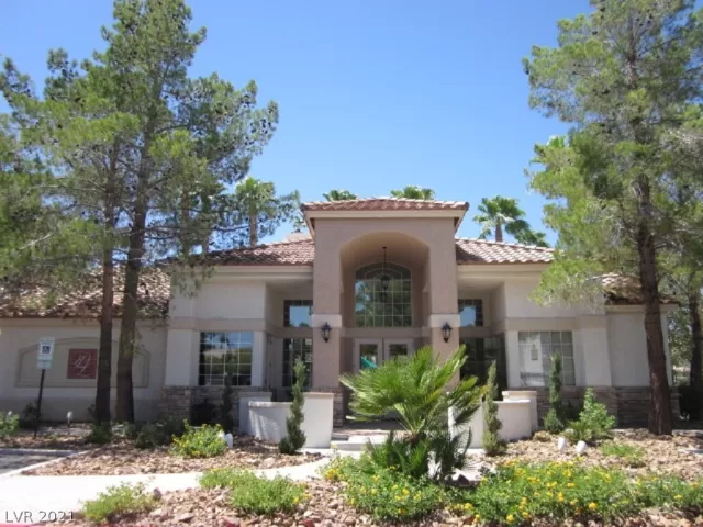 MLS: 2314020 Condo For Sale