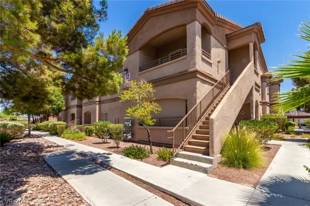 MLS: 2314026 Condo For Sale