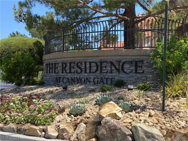 MLS: 2314029 Condo For Sale