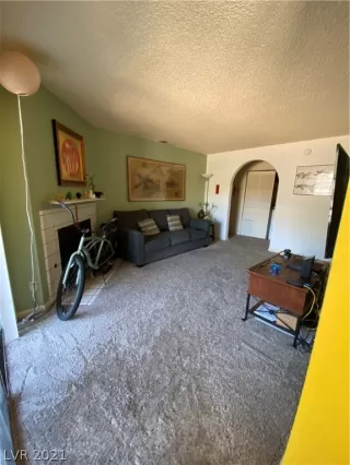 Photo #4: 2314029 Listing 