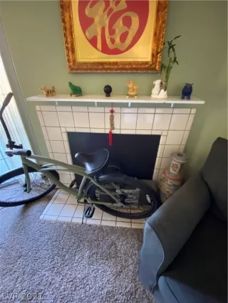 Photo #5: 2314029 Listing 