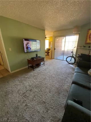 Photo #6: 2314029 Listing 