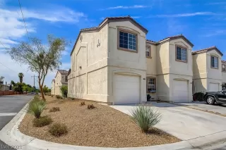 Photo #1: 2314032 Listing