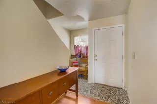 Photo #6: 2314032 Listing