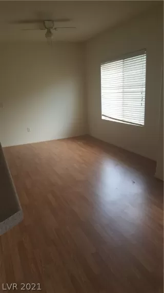 Photo #6: 2314073 Listing