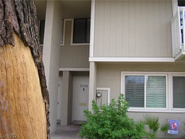 MLS: 2314078 Condo For Sale