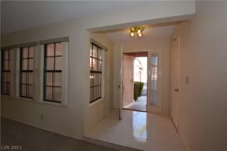 Photo #3: 2314090 Listing