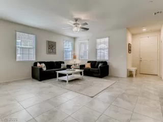 Photo #6: 2314092 Listing