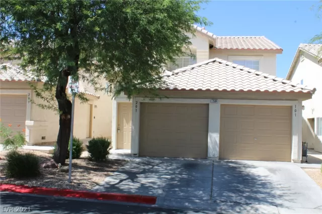 MLS: 2314104 Condo For Sale