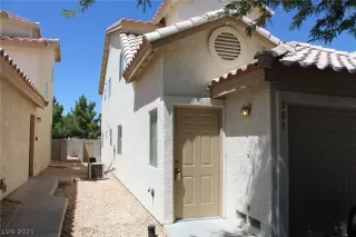 Photo #2: 2314104 Listing 