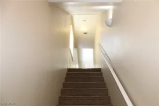 Photo #4: 2314104 Listing 