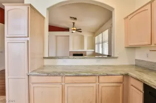 Photo #6: 2314155 Listing 