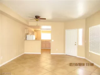 Photo #3: 2314182 Listing 