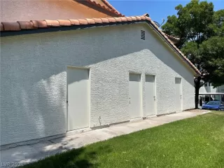 Photo #5: 2314184 Listing