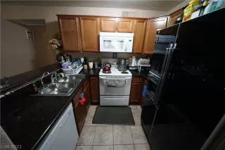 Photo #2: 2314205 Listing 