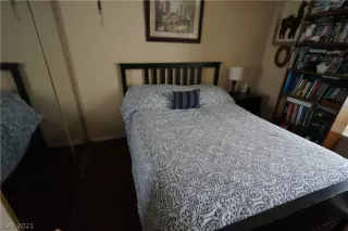 Photo #4: 2314205 Listing 