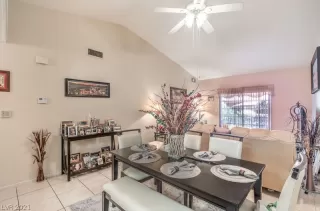 Photo #6: 2314224 Listing