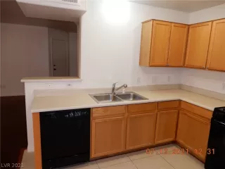 Photo #6: 2314236 Listing 