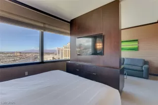 Photo #4: 2314237 Listing