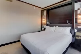 Photo #6: 2314237 Listing