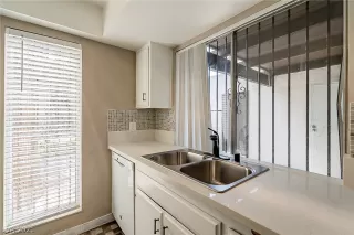 Photo #6: 2314298 Listing 