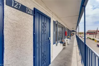 Photo #1: 2314300 Listing 