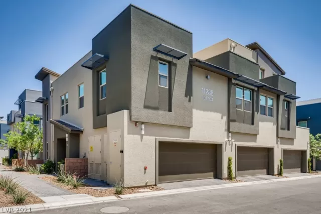 MLS: 2314316 Condo For Sale