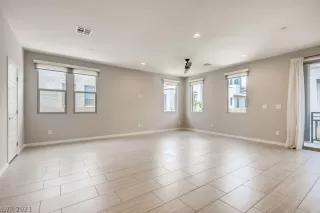 Photo #4: 2314316 Listing 