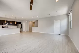 Photo #5: 2314316 Listing 