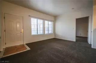 Photo #2: 2314326 Listing