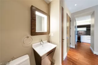 Photo #4: 2314338 Listing