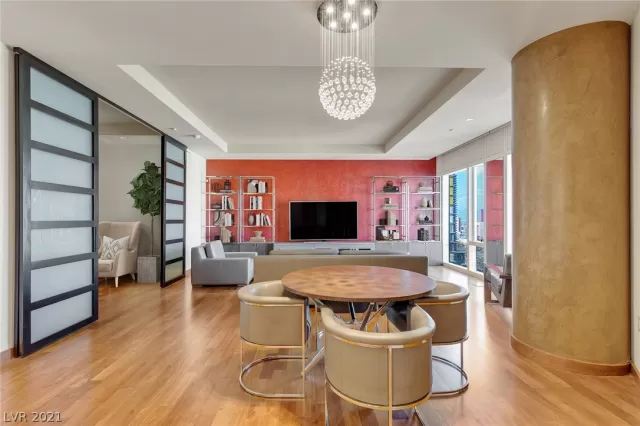 MLS: 2314357 Condo For Sale