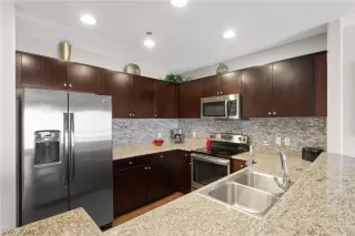 Photo #3: 2314362 Listing 