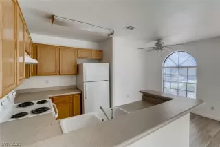 Photo #3: 2314371 Listing 