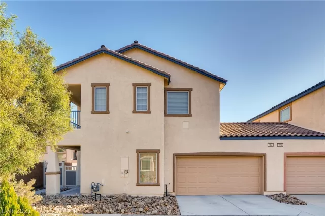 MLS: 2314406 Condo For Sale