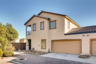 Photo #1: 2314406 Listing 